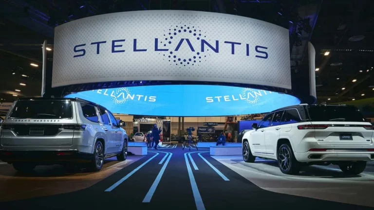 Stellantis investește